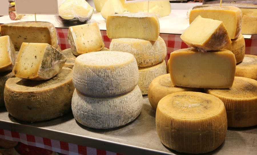 Formaggi tipici