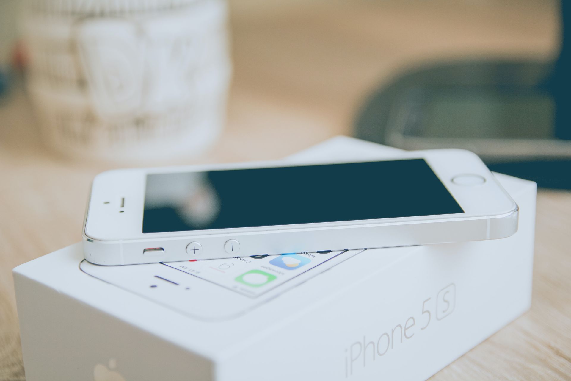 ejemplo de un empaque de la marca apple para iphone ejemplo de un empaque de la marca apple para iphone