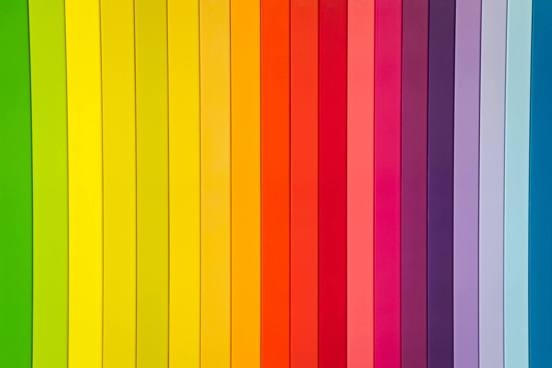 Los colores son muy importantes al realizar un diseño. Estos son los conceptos básicos que deberías saber para elegir el color de tus impresiones publicitarias .