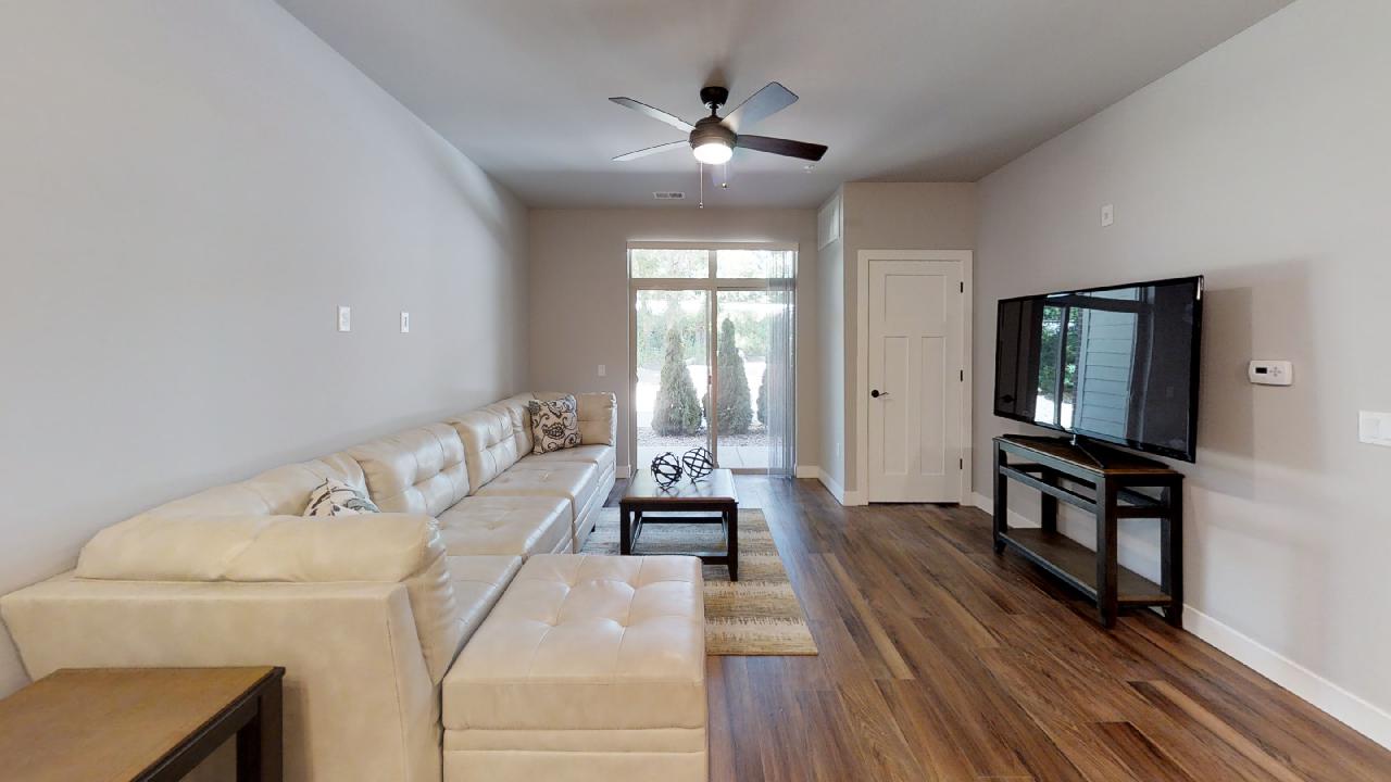 Jefferson Crossing Lakestone Properties