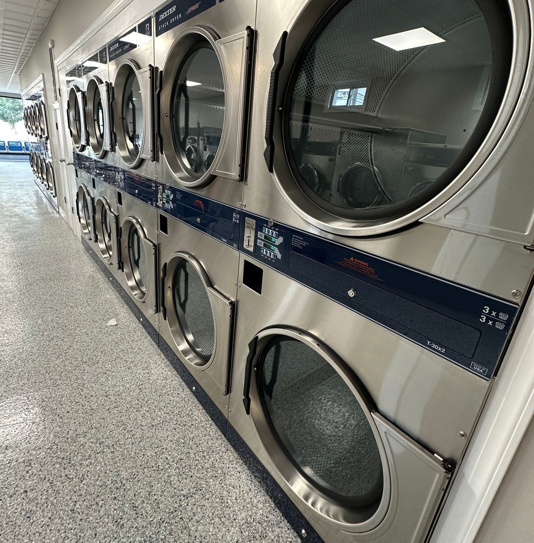 Daisy's Laundromat Full Service Laundromat