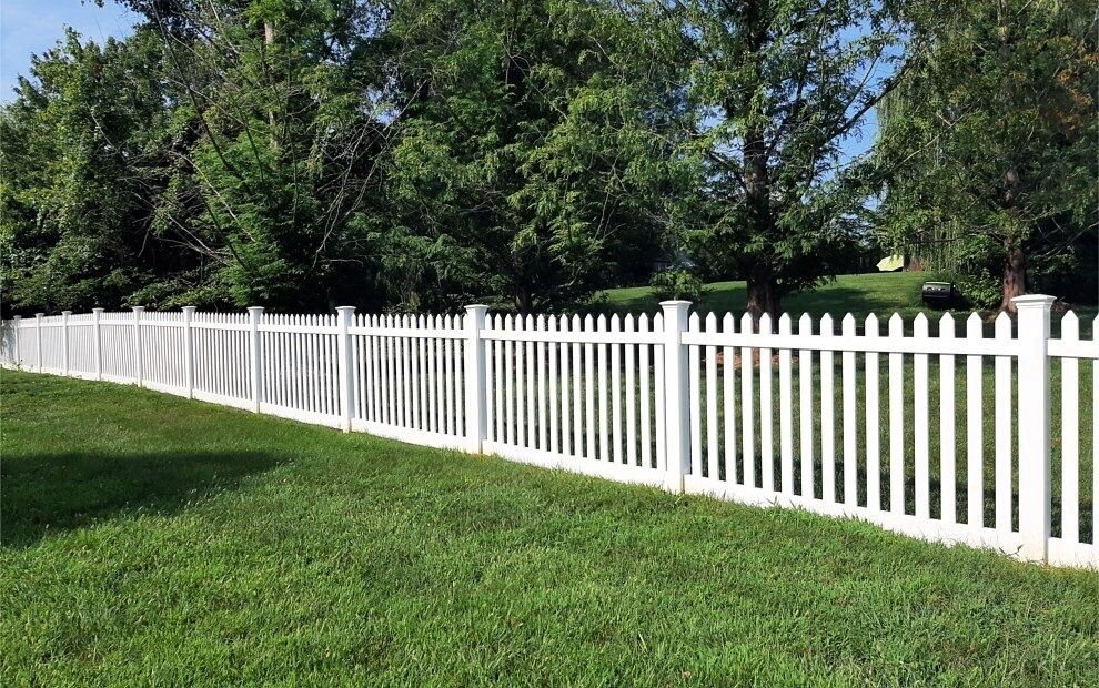 How Long Does a Vinyl Fence Last