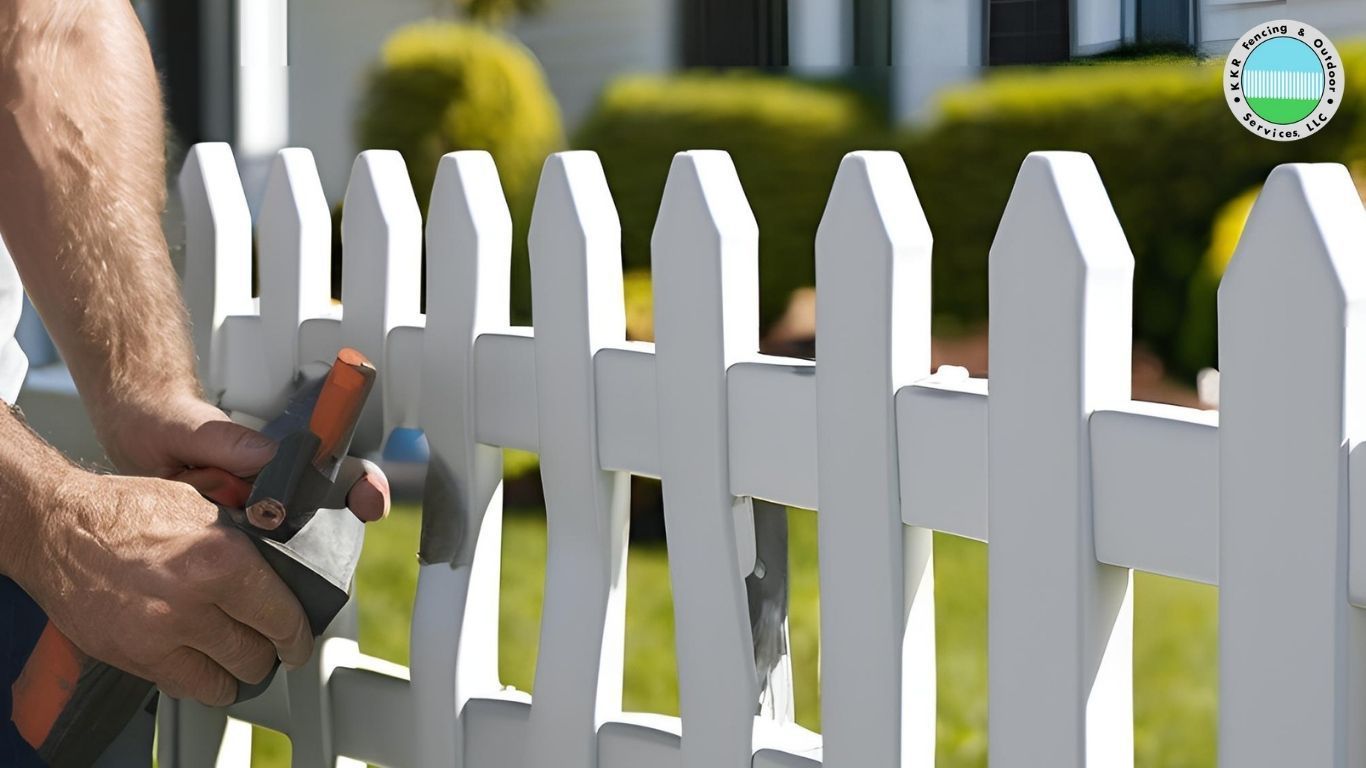 How to Repair Vinyl Fence