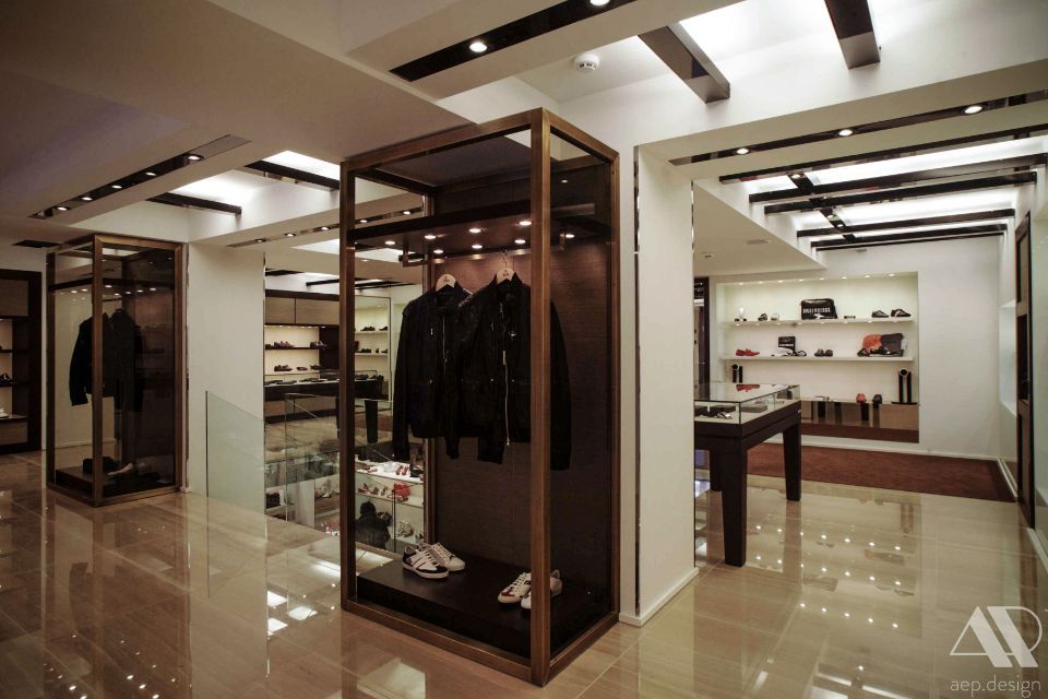 interno di negozio di accessori di lusso a Mosca