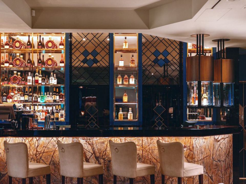 interno di spazio ricettivo di lusso