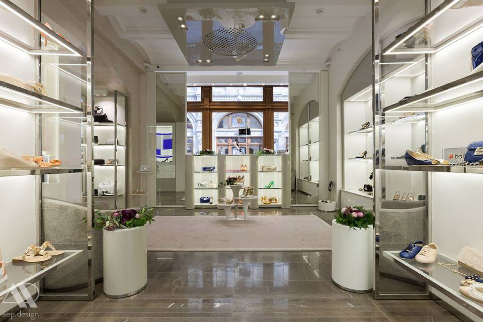 edificio per il retail di abbigliamento e accessori di lusso