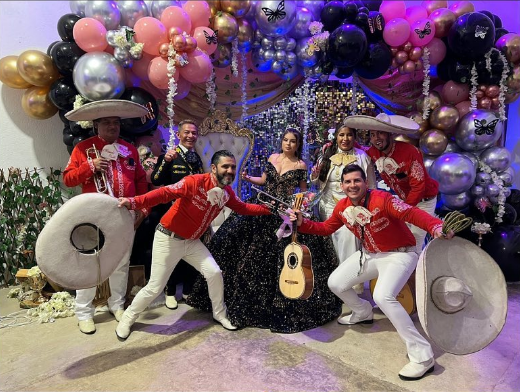 Mariachi Tuxtla de Medellín, Show de Mariachis en Medellín, Grupo de Mariachis Profesional en Medellín.