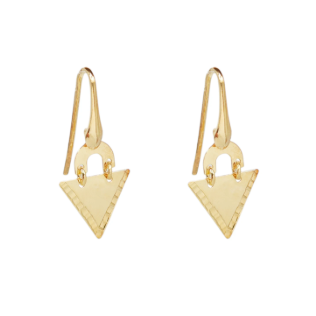 Pendientes colgantes triangulares dorados.