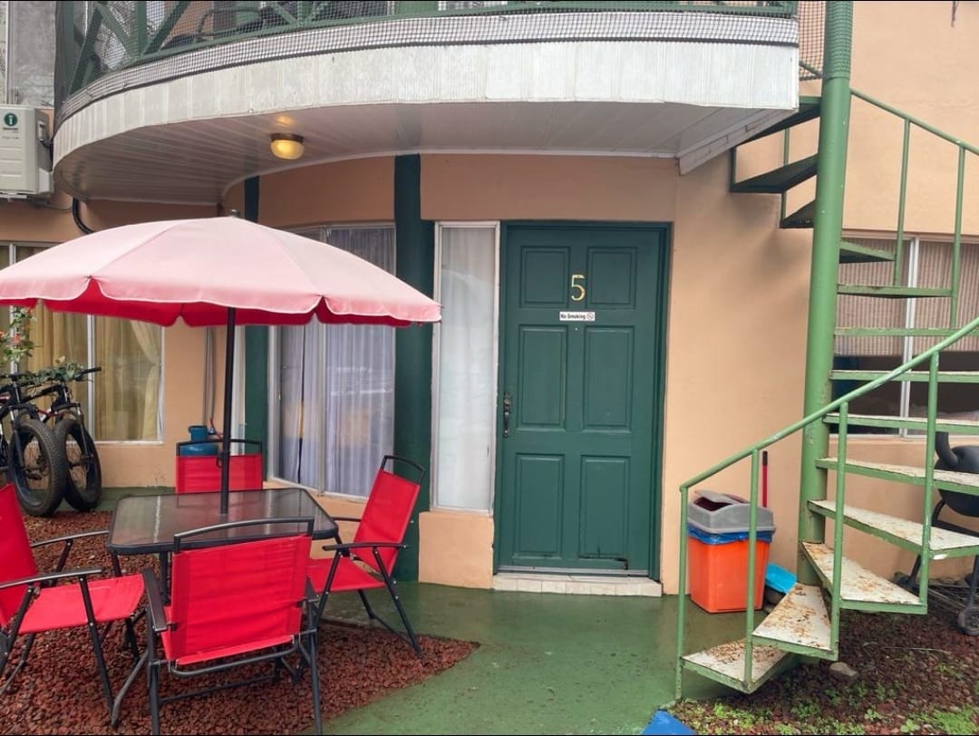 Courtyard of My Cozy Condos