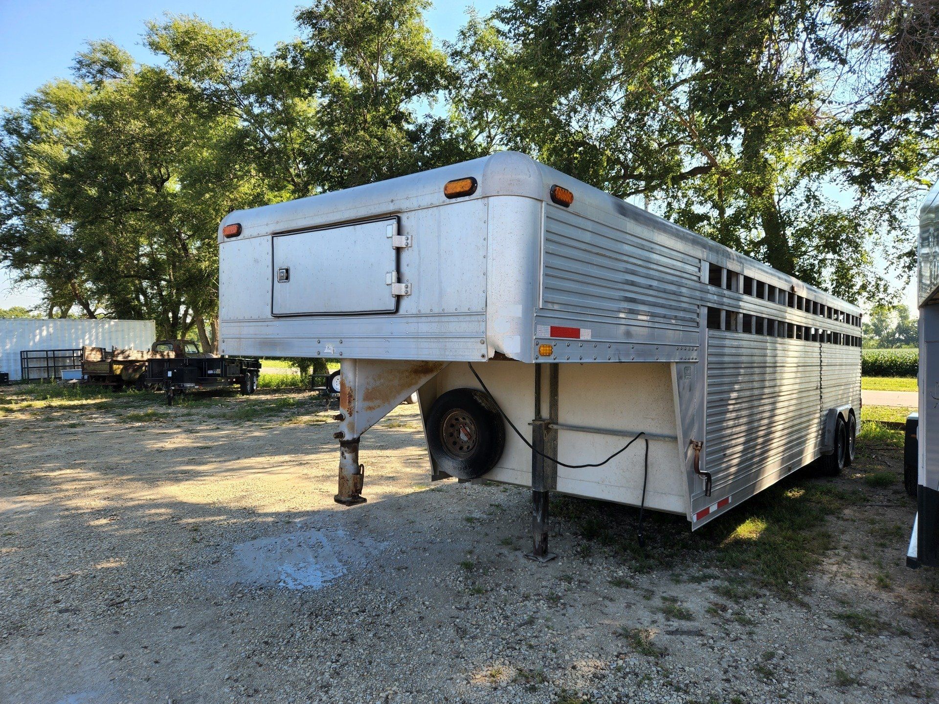 Used Trailers Kansas Livestock, Flatbed, Horse, Enclosed, Utility