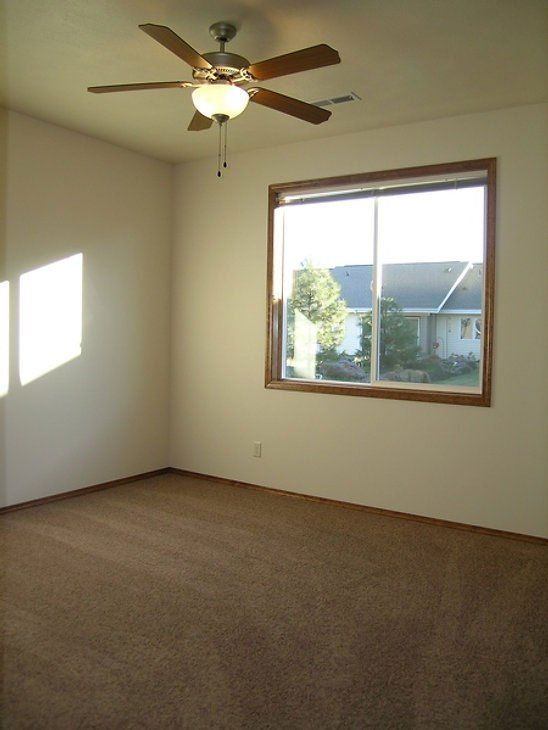 Bedroom In Pine Ridge Triplex – Cheney, WA – Cheney Care Center
