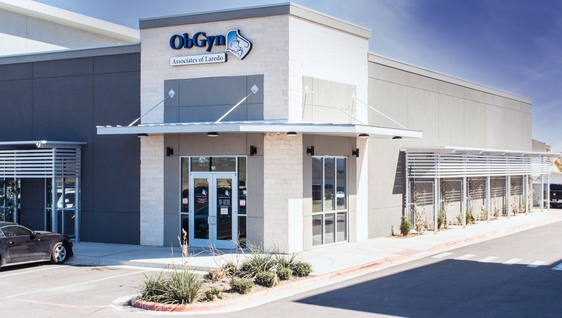 ObGyn Associates of Laredo's office, located in Clear Choice Plaza. 