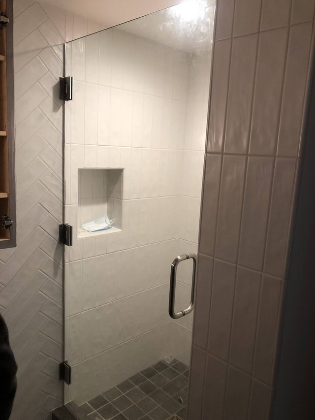 Right View of An Installed Bathroom Glass | San Francisco, CA | Theisen Glass