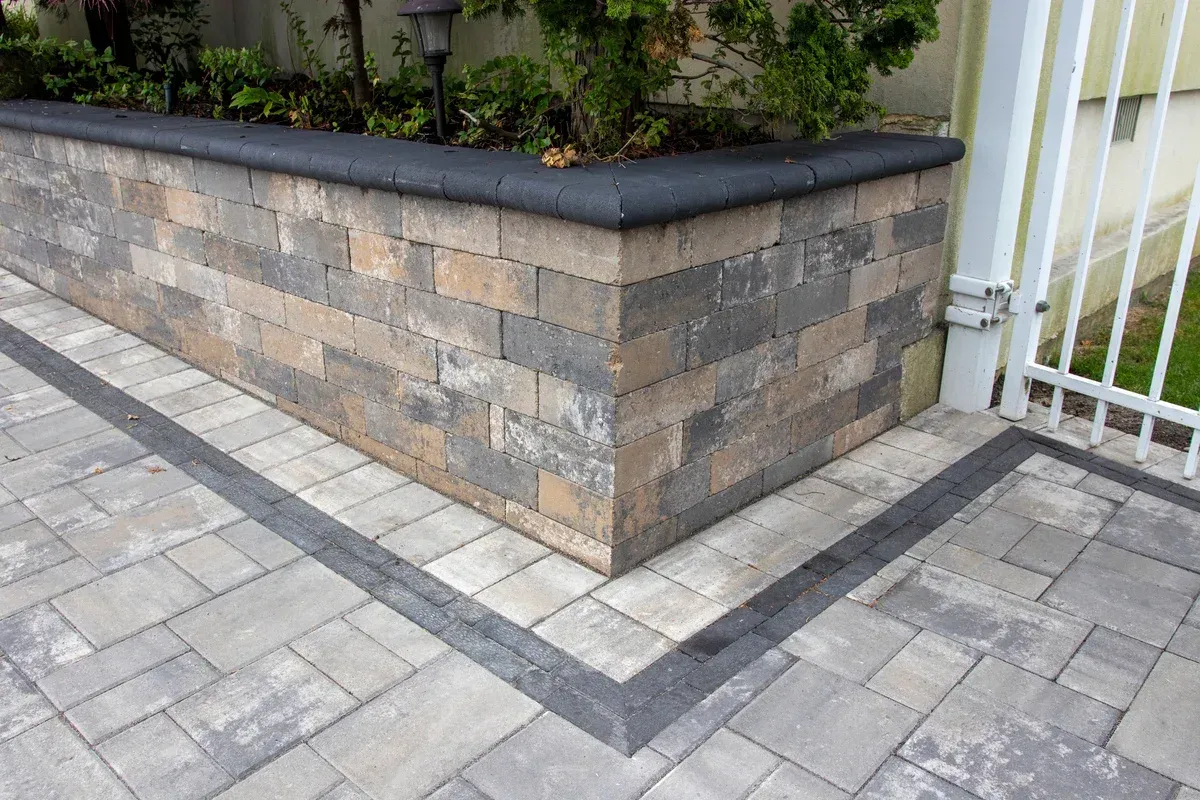retaining wall contractors in massapequa ny