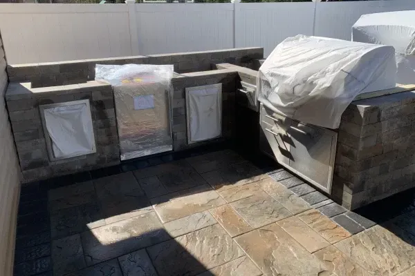 Professional outdoor kitchen installation
