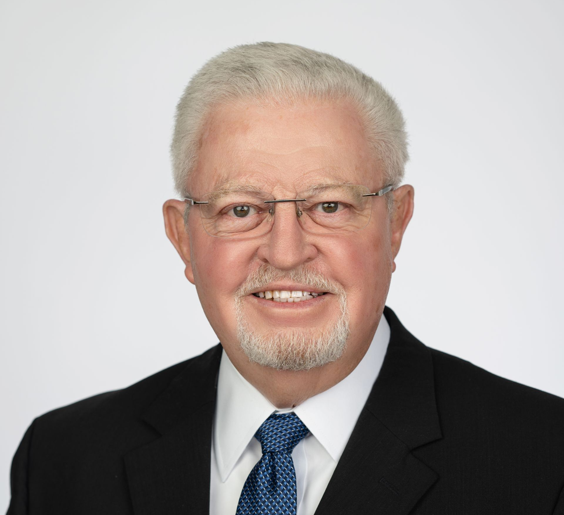 Dr. H. Lee Mason