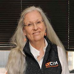 Deb Haines. Portrait
by Phil Snow, UTCVM
medical photographer.