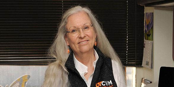 Deb Haines. Portrait by Phil Snow-UTCVM medical photographer