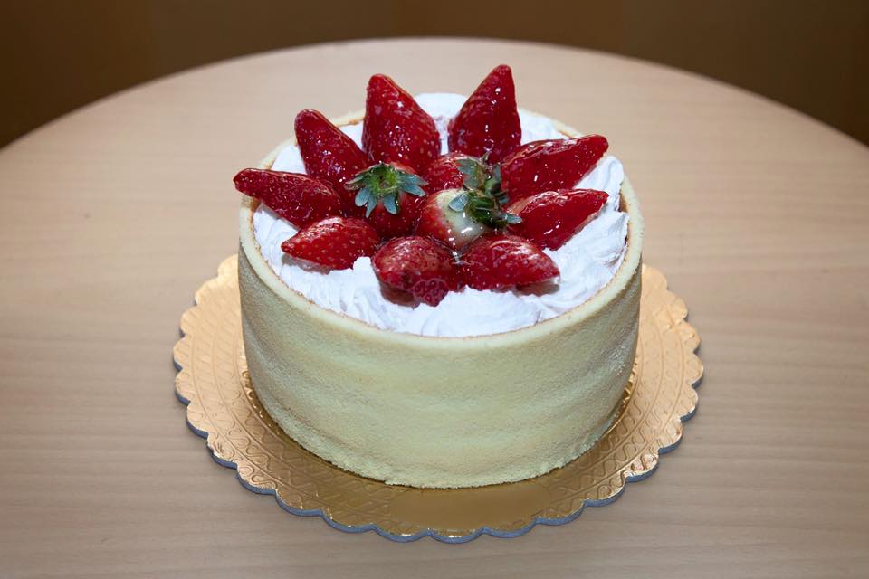 torta con fragole