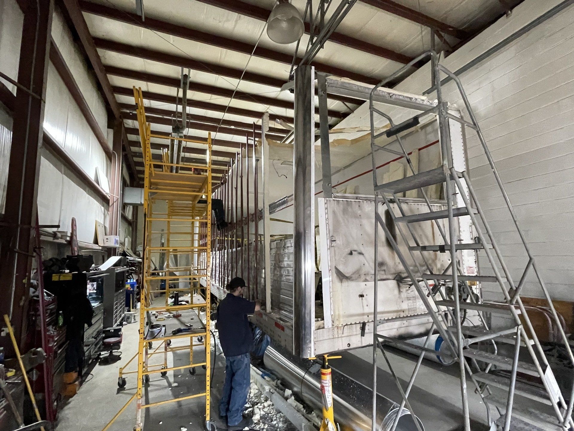 Smiling Professional Mechanic - Hagerstown, MD - Hagerstown Spring & Alignment Inc