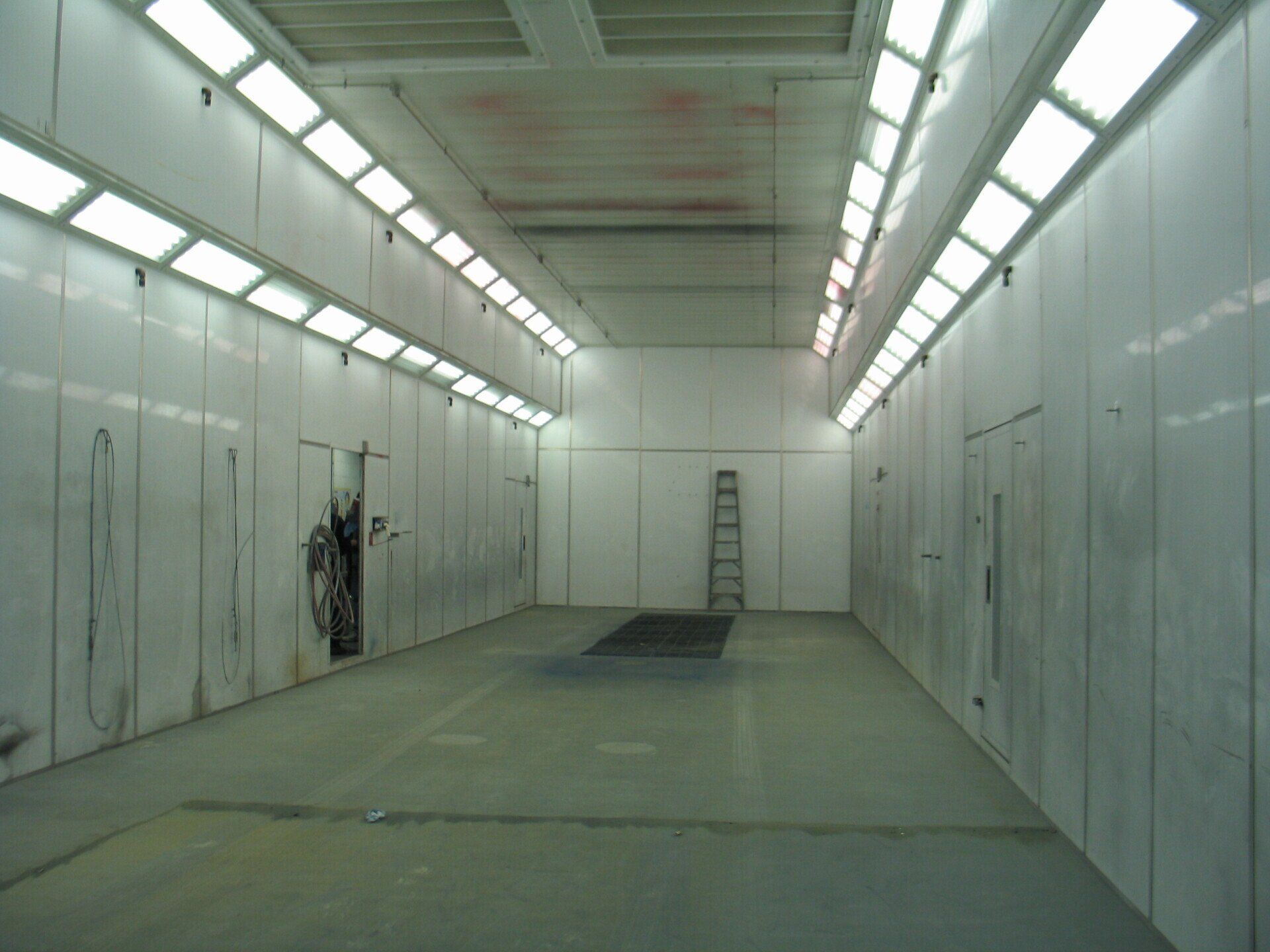 Paint Bay - Hagerstown, MD - Hagerstown Spring & Alignment Inc