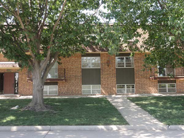 Big Tree — Manhattan, KS — Plaza West Apartments