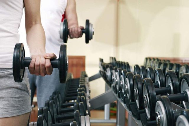 10 Things to Avoid at the Gym: A Quick Guide to Etiquette and Safety