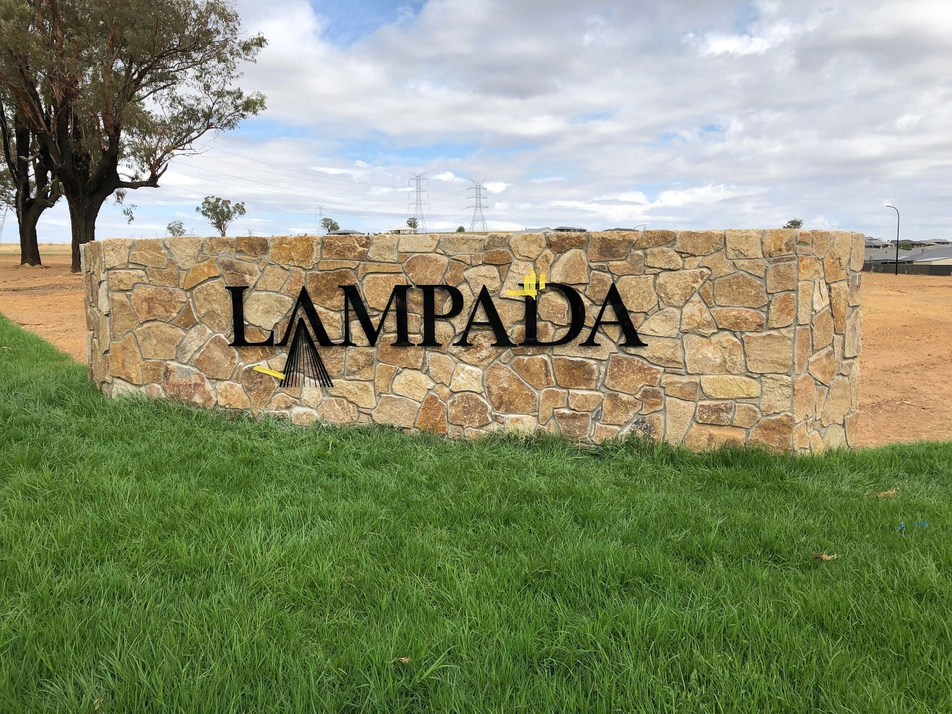 Custom Signage In Tamworth For Lampada