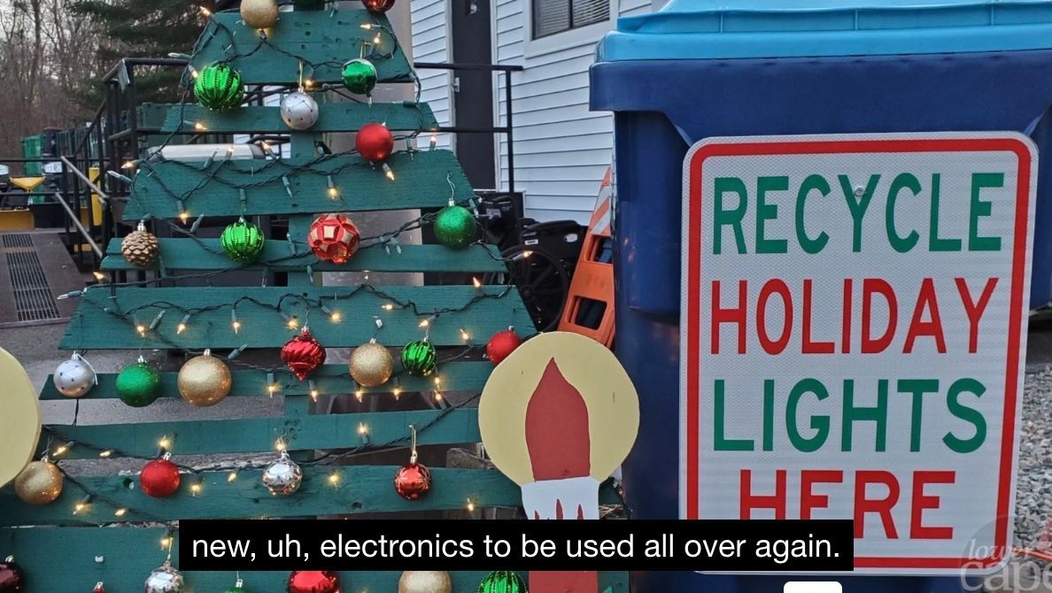 recycle holiday lights sign