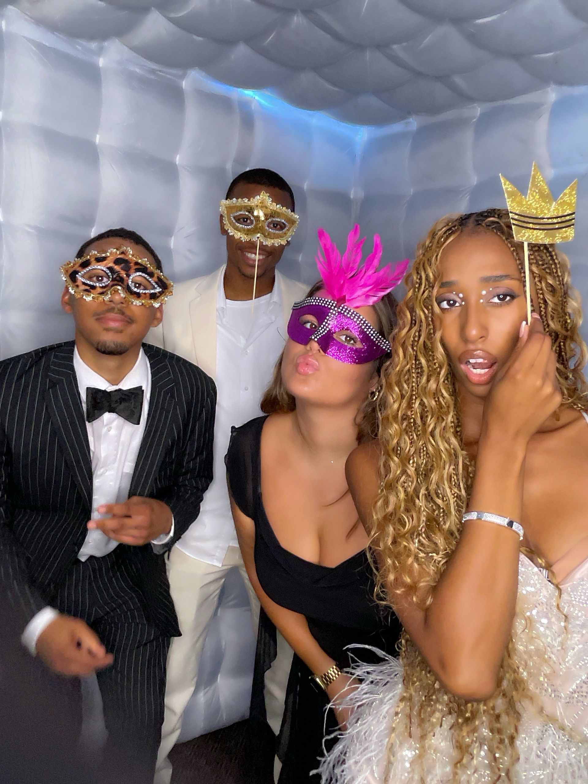  fun twist photo booth logo