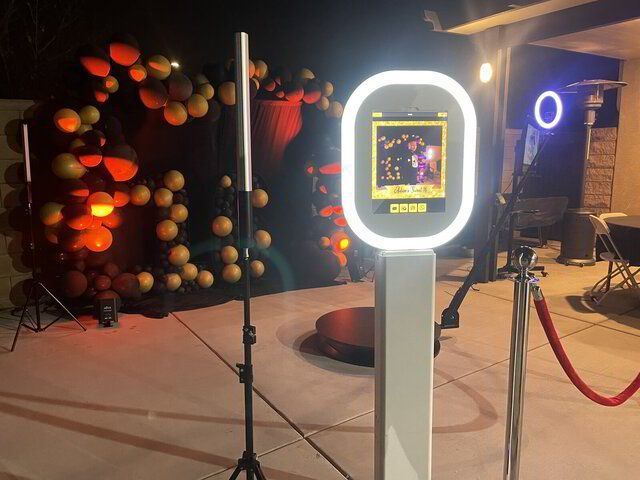 Fun Twist digital photo booth