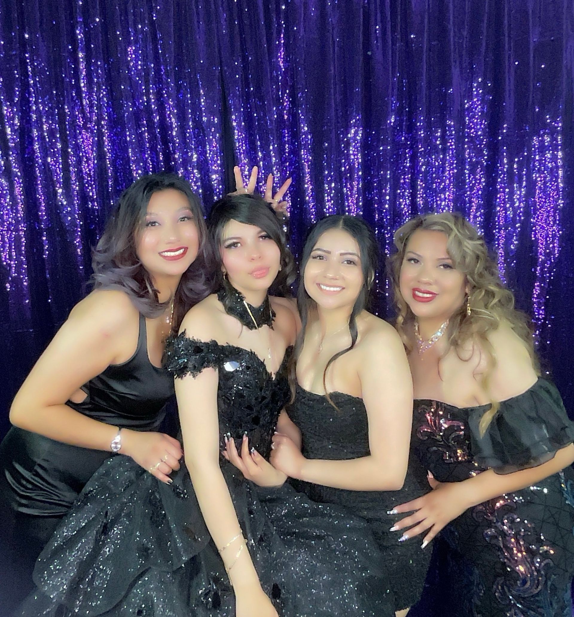  fun twist photo booth logo