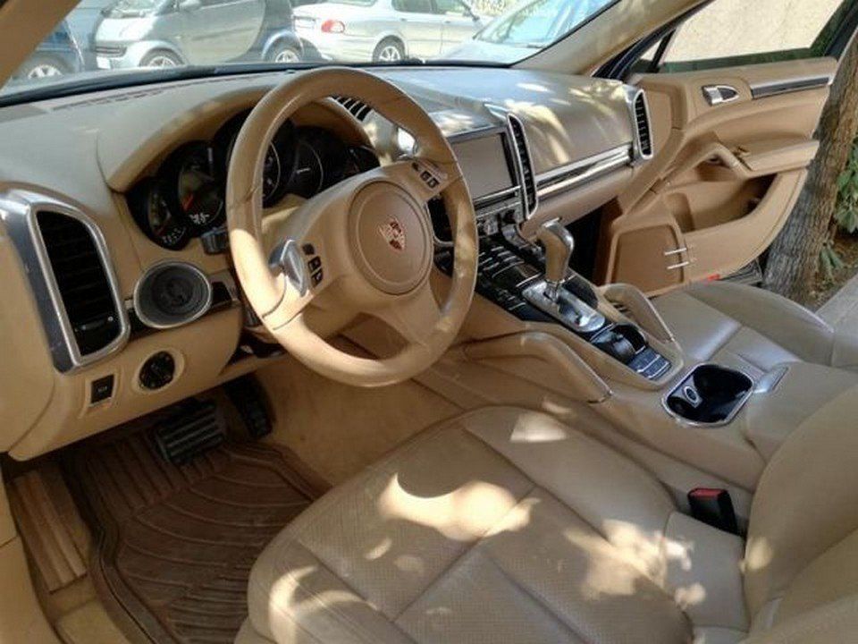 rinnovo sedili in pelle per auto