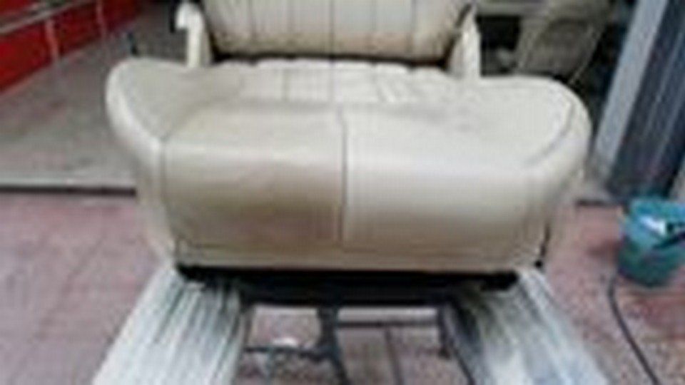 pulizia e ripristino sedili in pelle