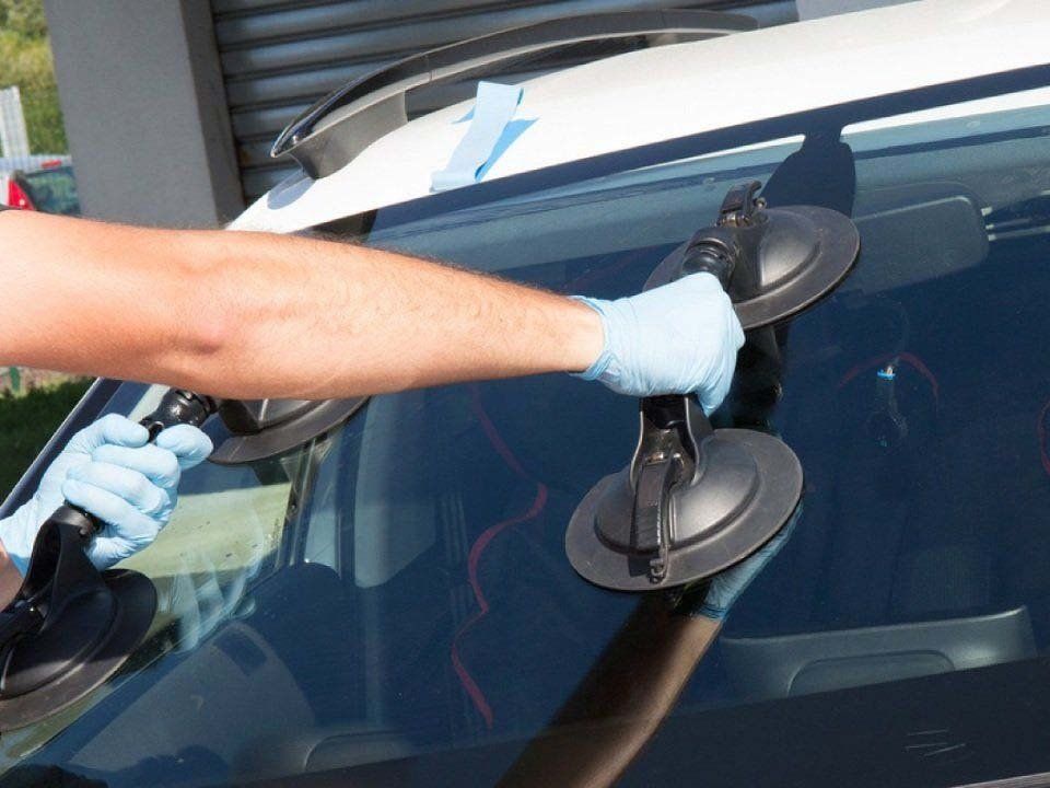 rimozione parabrezza