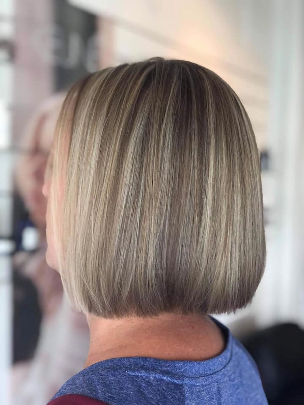 Woman With a Blonde Bob Haircut, Viewed From the Back — Strut Hair & Beauty In Maroochydore, QLD