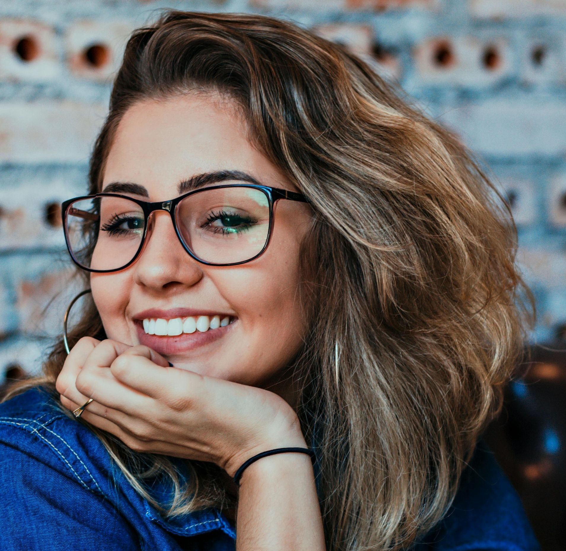 Trusted Vancouver Landscape Lighting Moonlit company delivering residential backyard LED lighting, patio accent illumination, decorative garden fixtures, architectural uplighting, driveway security spotlights, commercial outdoor LED upgrades, and energy-efficient exterior lighting solutions across Vancouver.