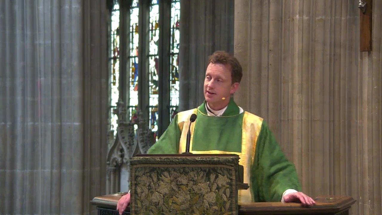 Worship at St Mary Redcliffe Church