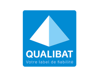 Un carré bleu avec une pyramide blanche et le mot qualitat dessus