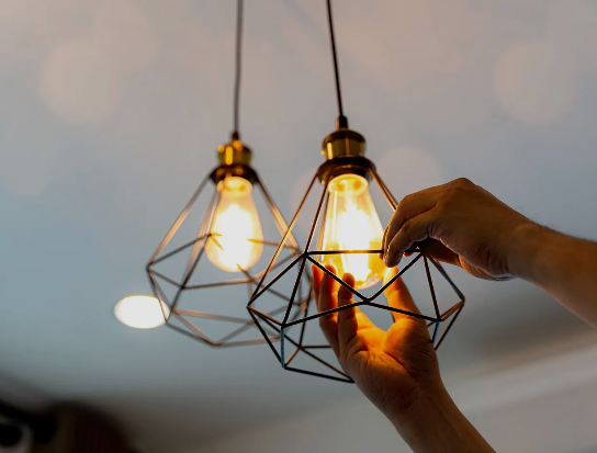 Professional Hanging Service in Leavenworth 