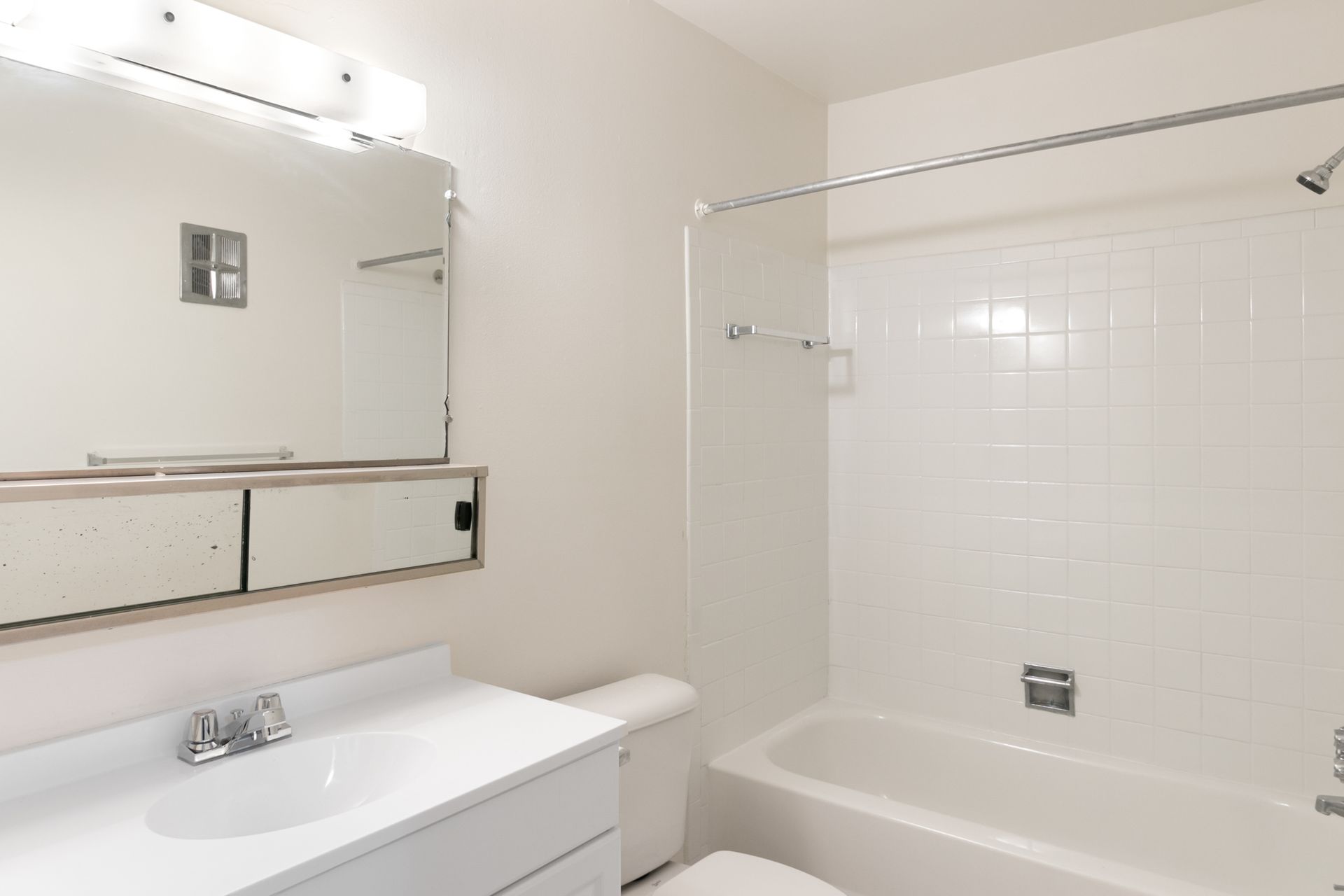 Home Metro East Apartments MI