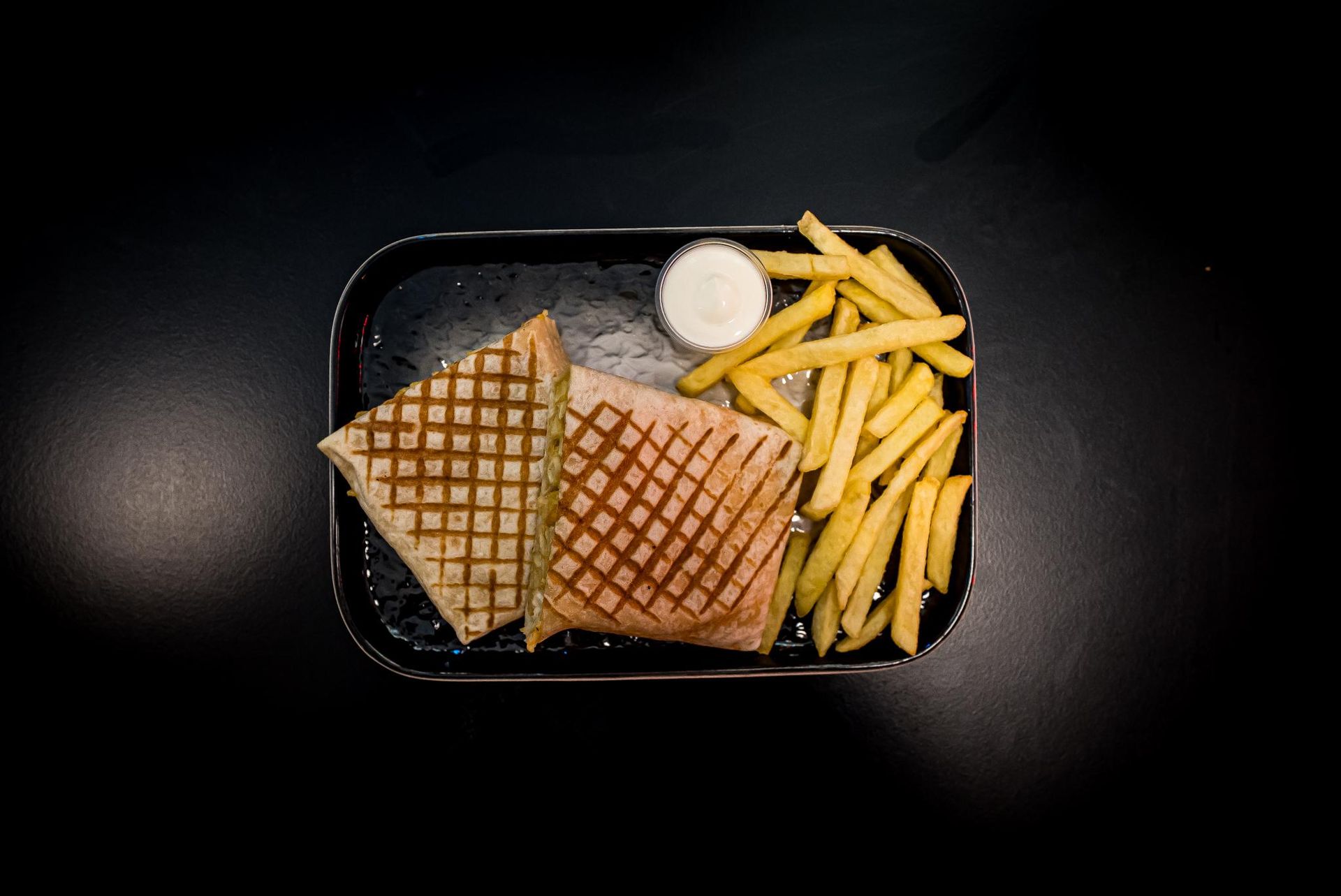 K2 Since 1983 KEBAB e PIZZA TACOS CHICKEN