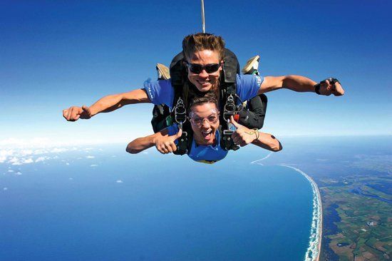 Skydiving byron bay