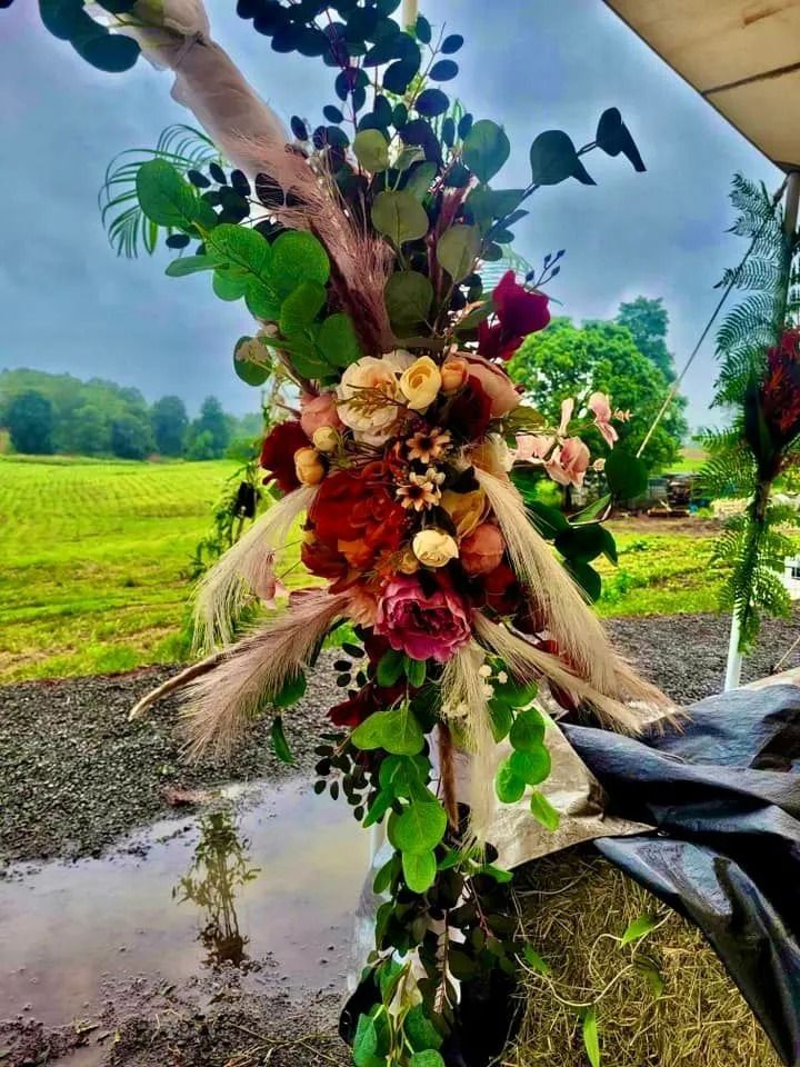 Floral Arrangement — Creative Events Innisfail in Innisfail, QLD