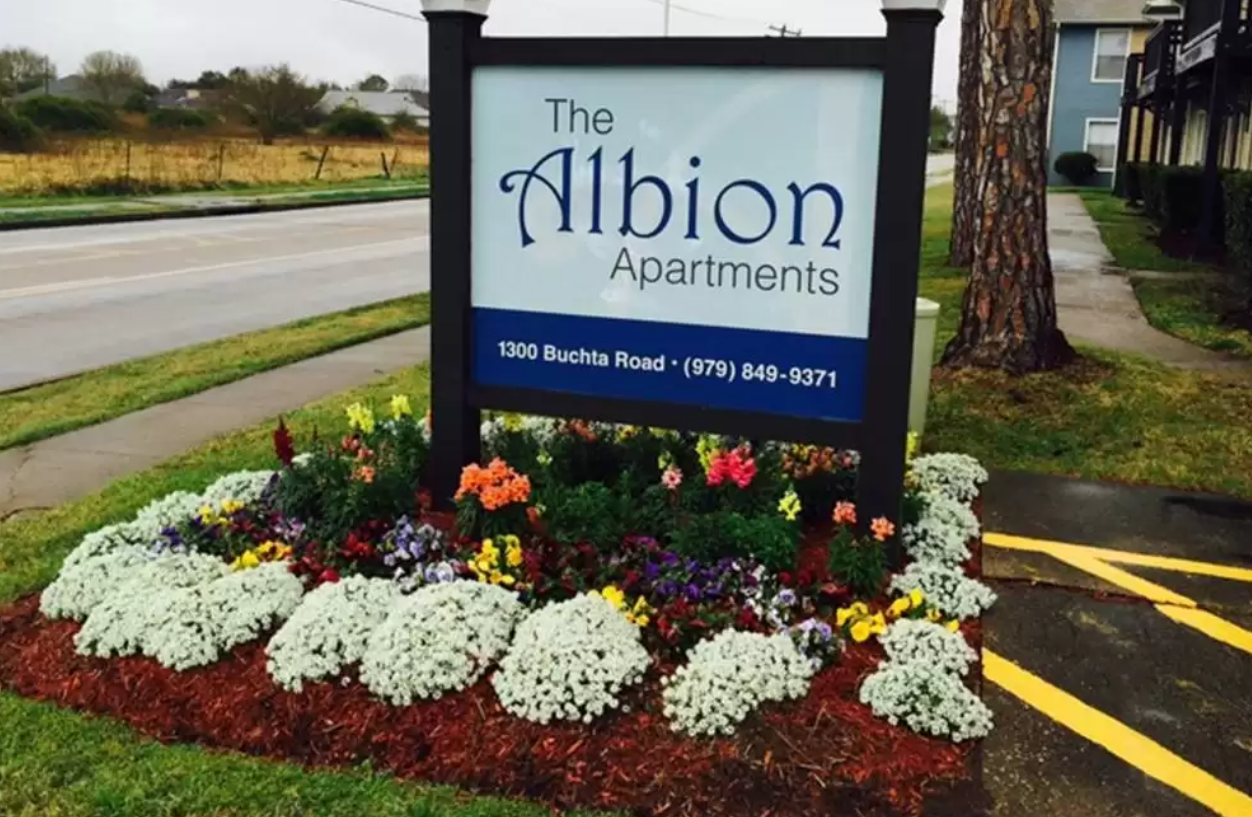 Albion Apartments 1300 Buchta Rd Angleton, TX