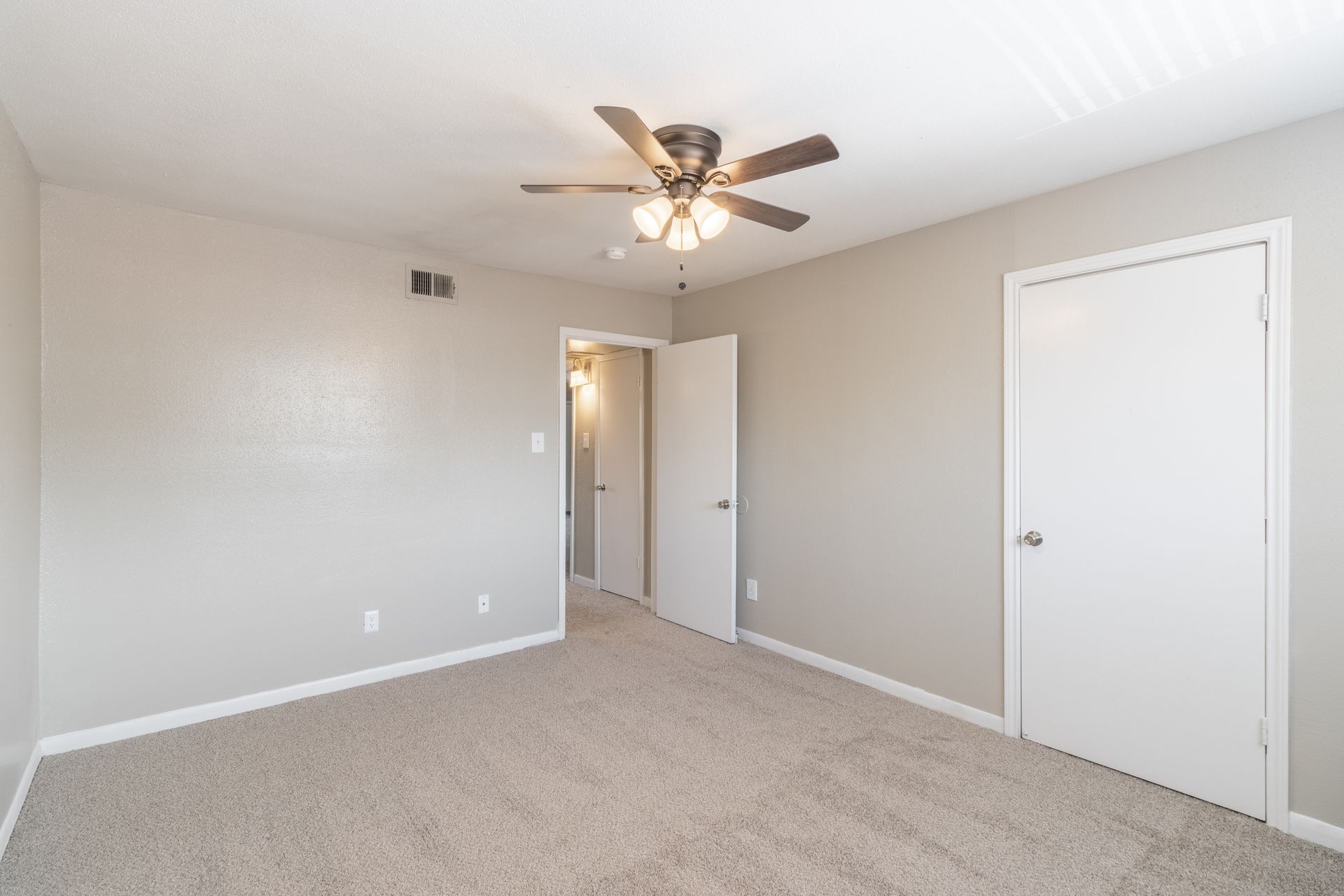 apartments by rent