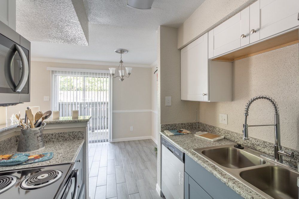 Serena Grove 1 apartments kitchen 