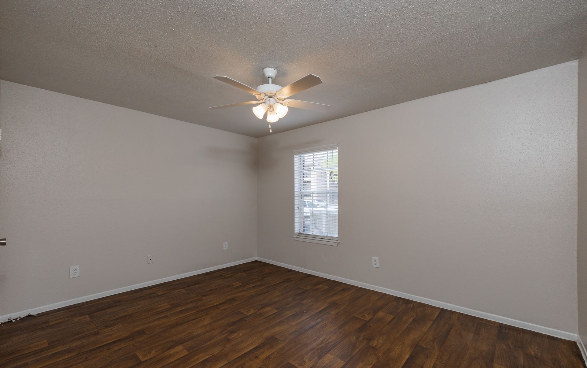 Serena Grove 1 Apartments  17630 Wayforest Dr, Houston, TX 77060
