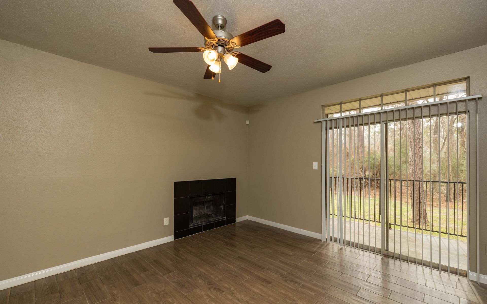 Serena Woods Apartments - 2800 Hirschfield Rd, Spring, TX