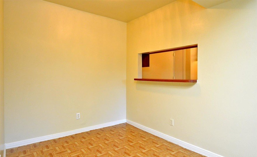 Casa Rosa Apartments Room 